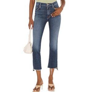 MOTHER The Insider Crop Step Fray in Girl Crush Medium Blue Wash in Size 27